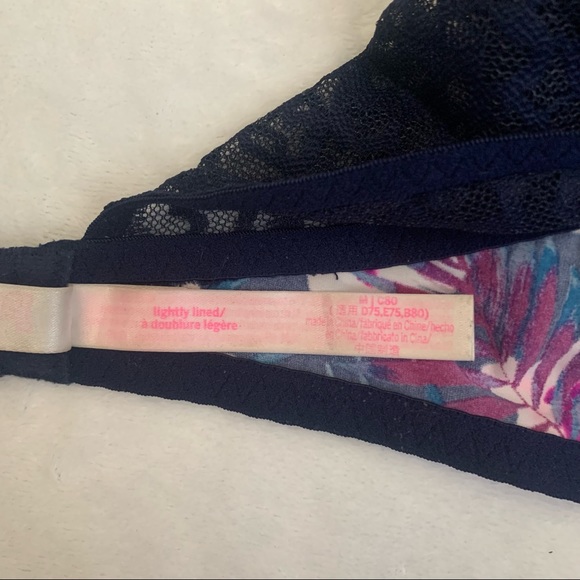 PINK VS Floral Lace Bralette - Picture 5 of 5